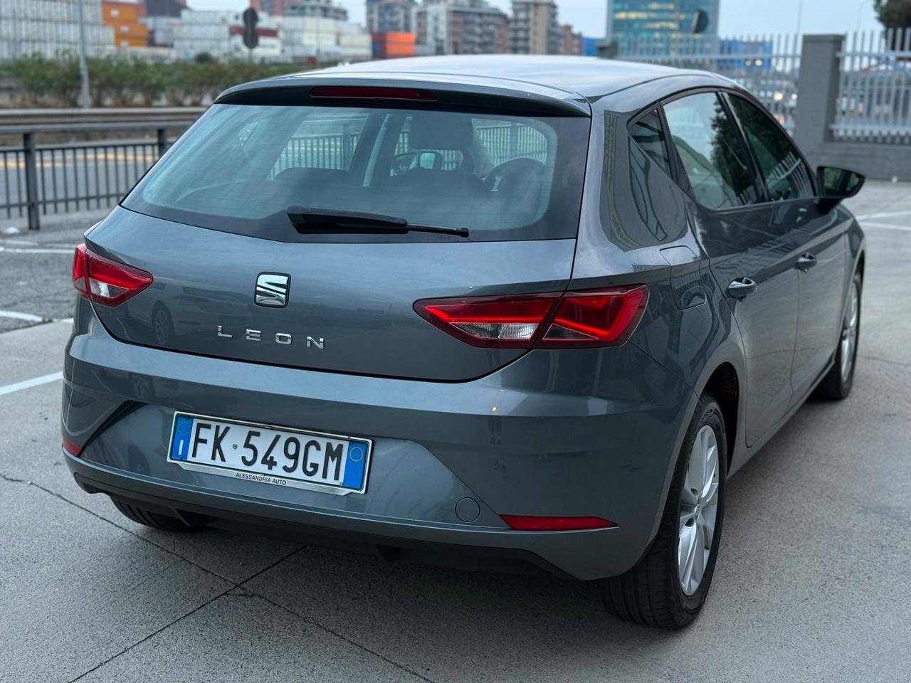 SEAT LEON 1.6 TDI 5 PORTE PRONTA CONSEGNA