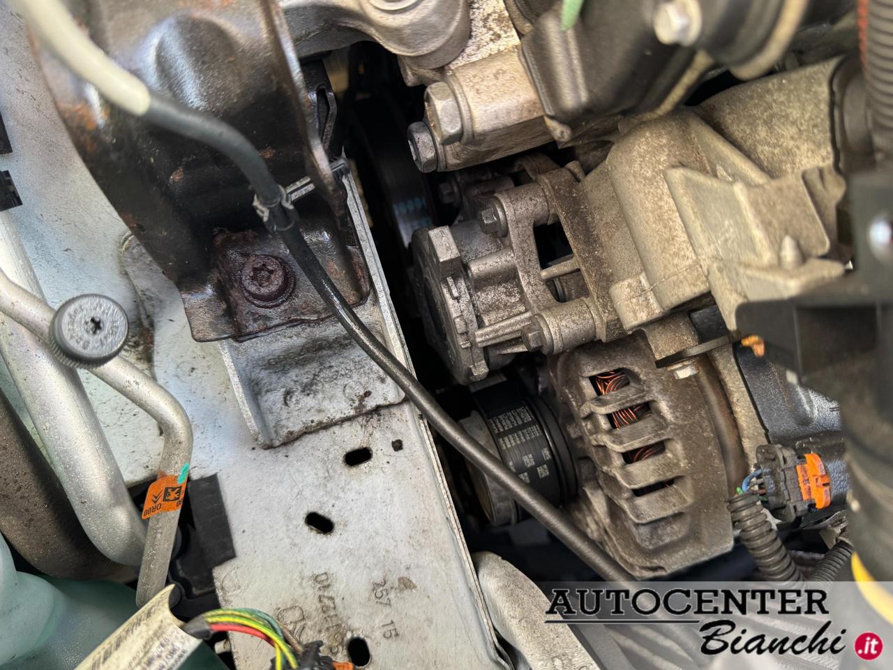 Peugeot 2008 2008 1.6 bluehdi Active s&s 100cv