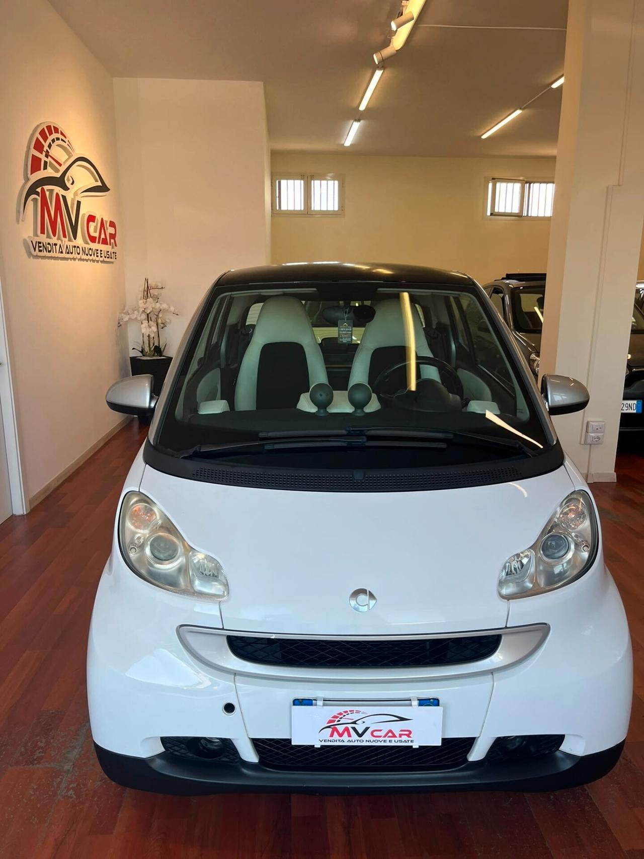 Smart ForTwo 1000 52 kW MHD coupé passion