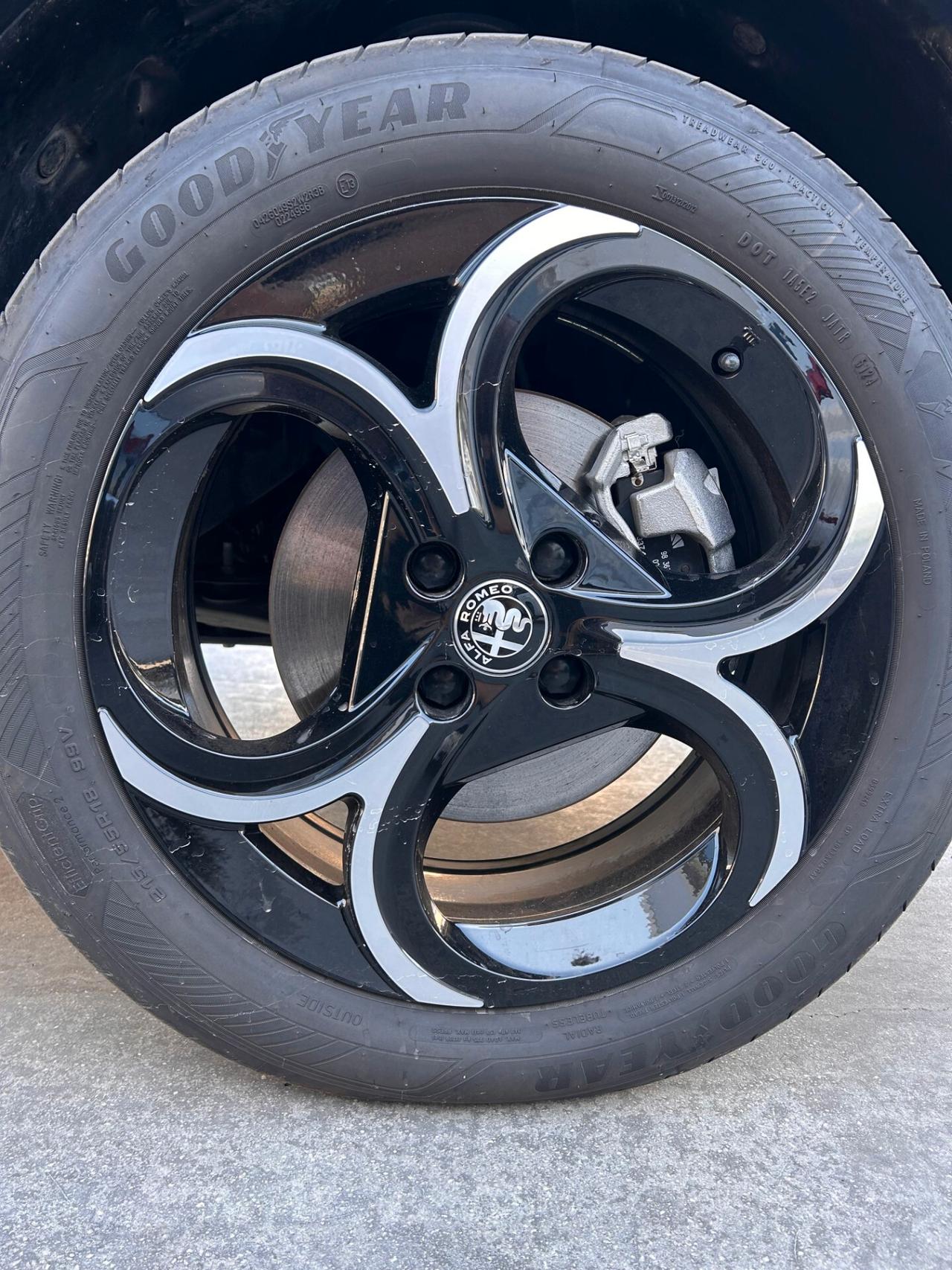 Alfa Romeo Junior 1.2 145 CV Hybrid eDCT6 Speciale