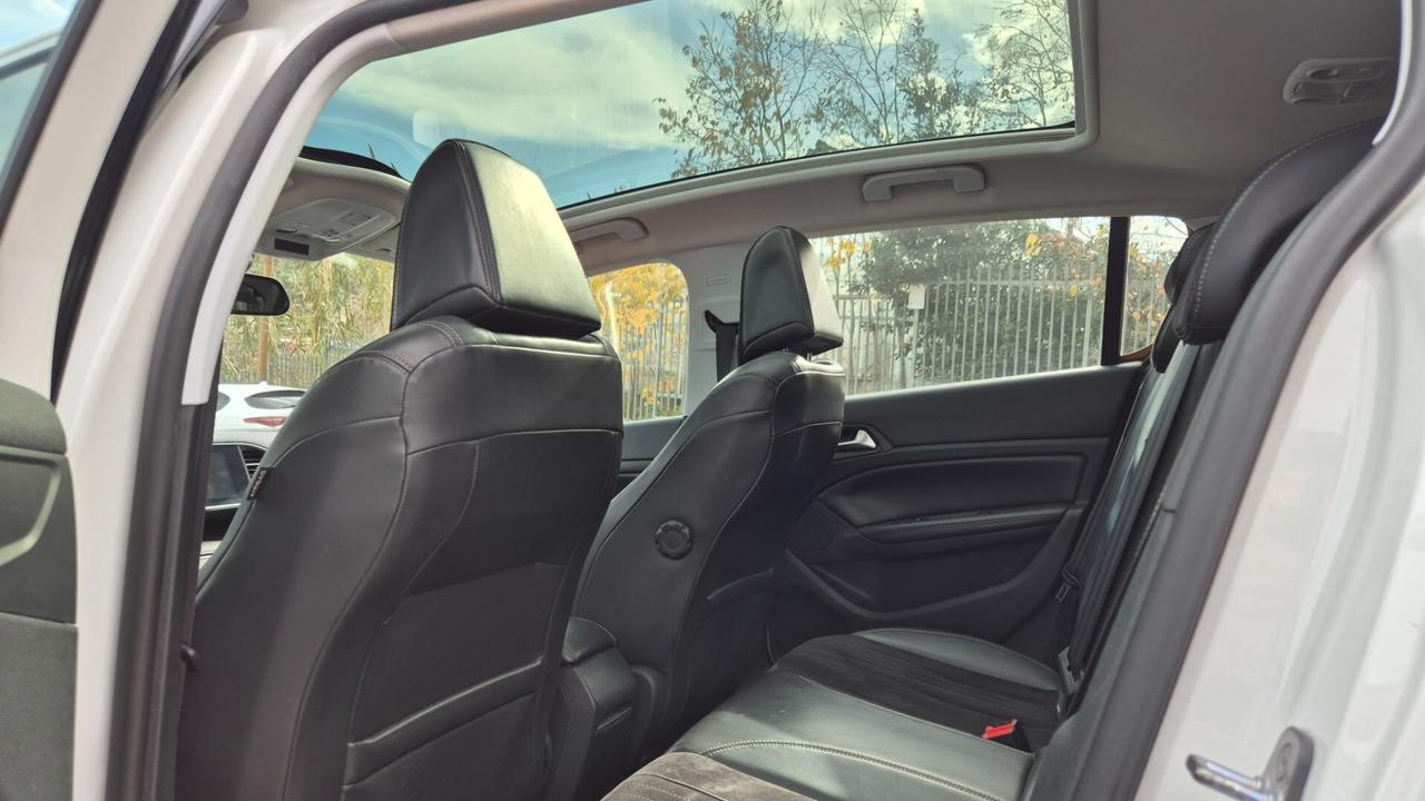 Peugeot 308 1.6 e-HDi 115 CV Stop&Start Allure