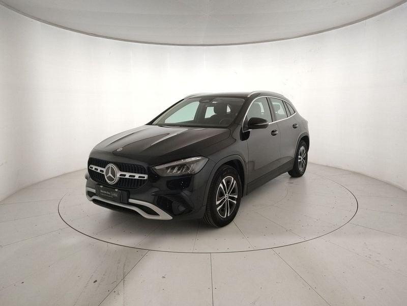 Mercedes-Benz GLA 180 d Advanced auto