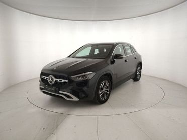 Mercedes-Benz GLA 180 d Advanced auto