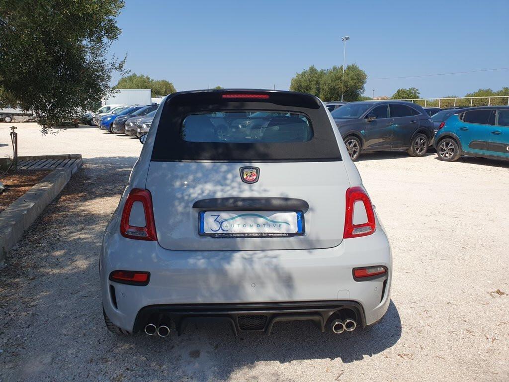 Abarth 695C 1.4 Turbo T-Jet 180CV