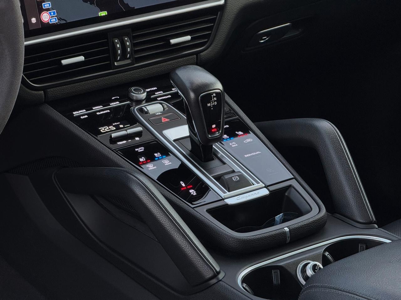 Porsche Cayenne Coupe 3.0 E-Hybrid TETTO MONITOR