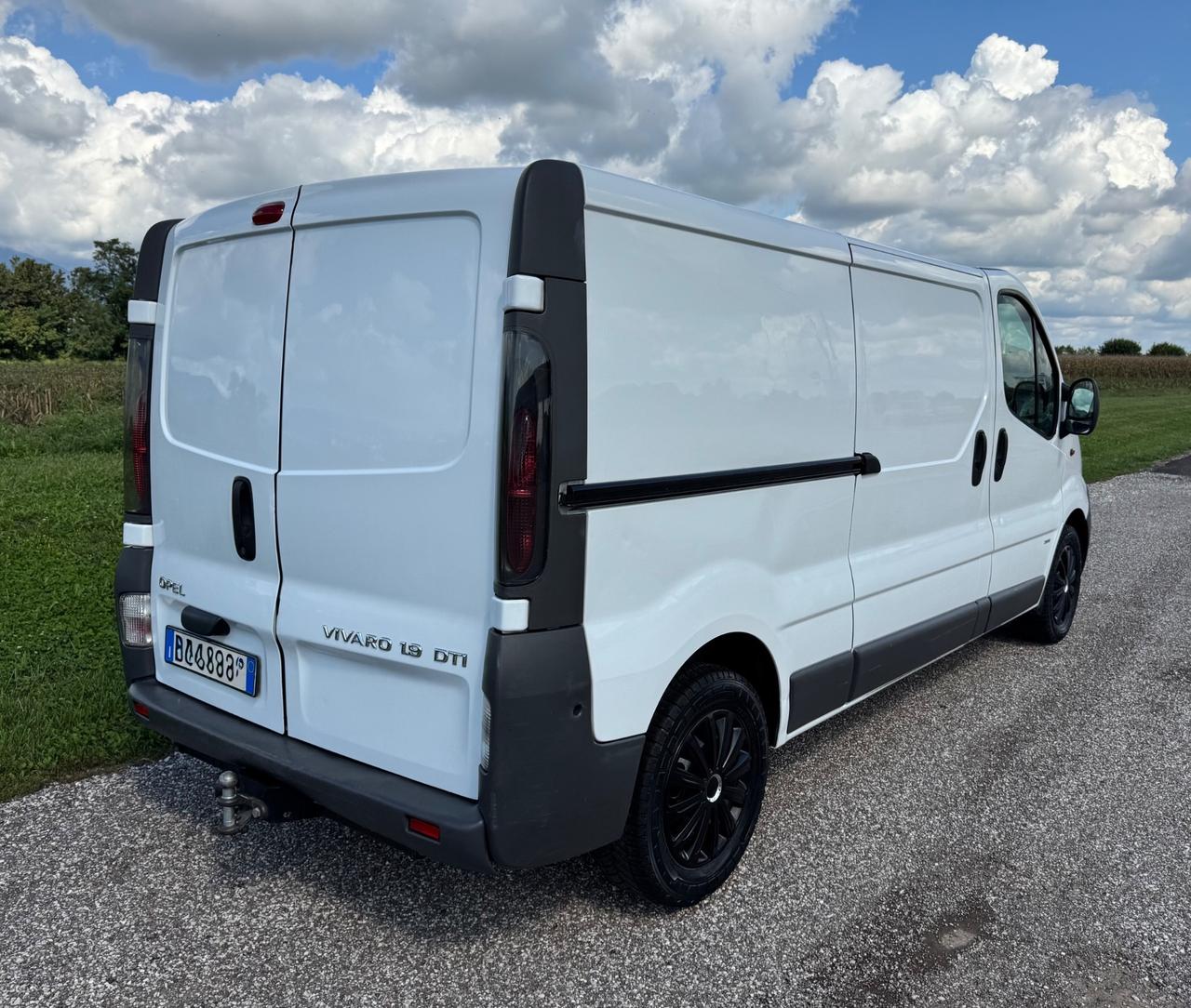 OPEL VIVARO 1.9 DTI 100 cv FURGONE VAN AUTOCARRO