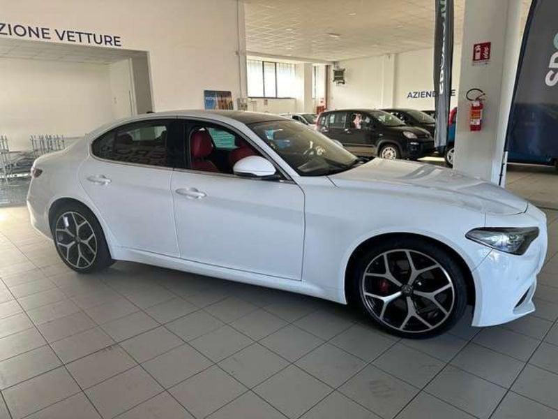 Alfa Romeo Giulia 2.2 t Executive 160cv auto my19