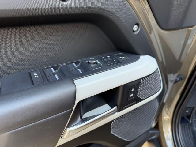 LAND ROVER Defender 110 3.0D I6 300 CV AWD Auto X-Dynamic HSE