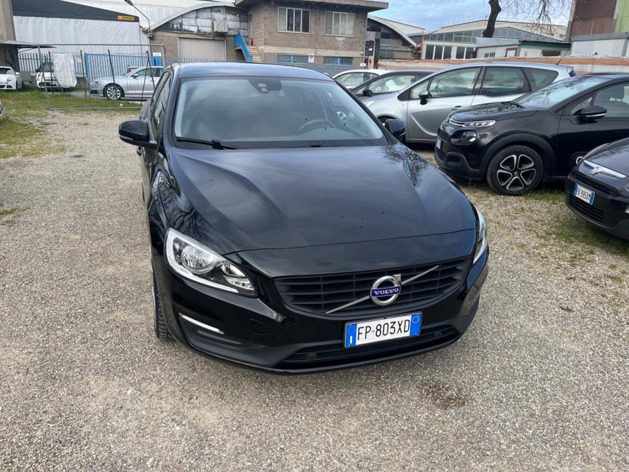 Volvo V60 D3 Geartronic R-design 2018 2.0 DIESEL 108.000 KM