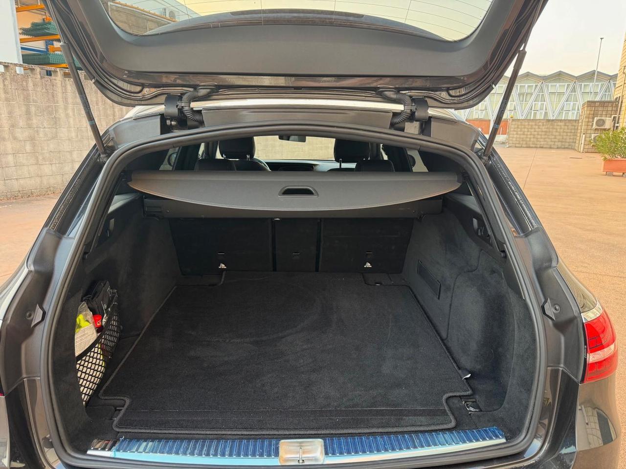 Mercedes-benz Classe E Station Wagon E SW 220 d mhev Premium AMG Line Night Edition 4matic auto