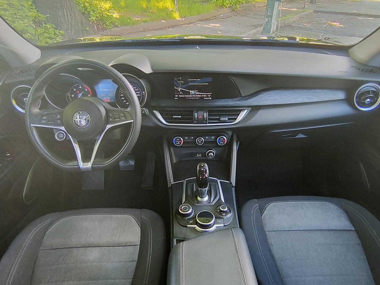 Alfa Romeo Stelvio 2.2 TD Business Q4 190 #10819