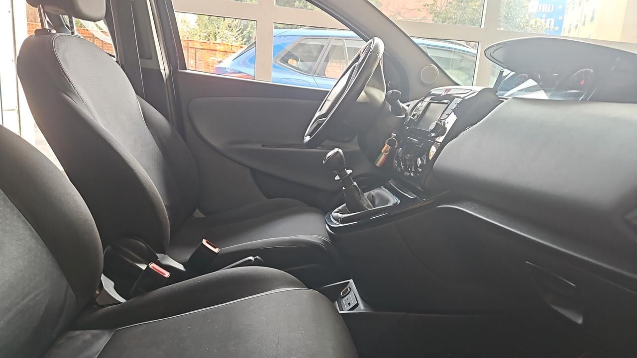 Lancia Ypsilon 1.2 GPL Ecochic Gold – Unico proprietario – GPL fino 2036 Lancia Ypsilon 1.2 GPL Ecochic Gold – luglio 2016