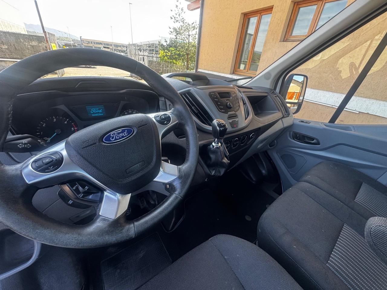 Ford Transit Custom 270 2.0 TDCi 130 PC Furgone Entry