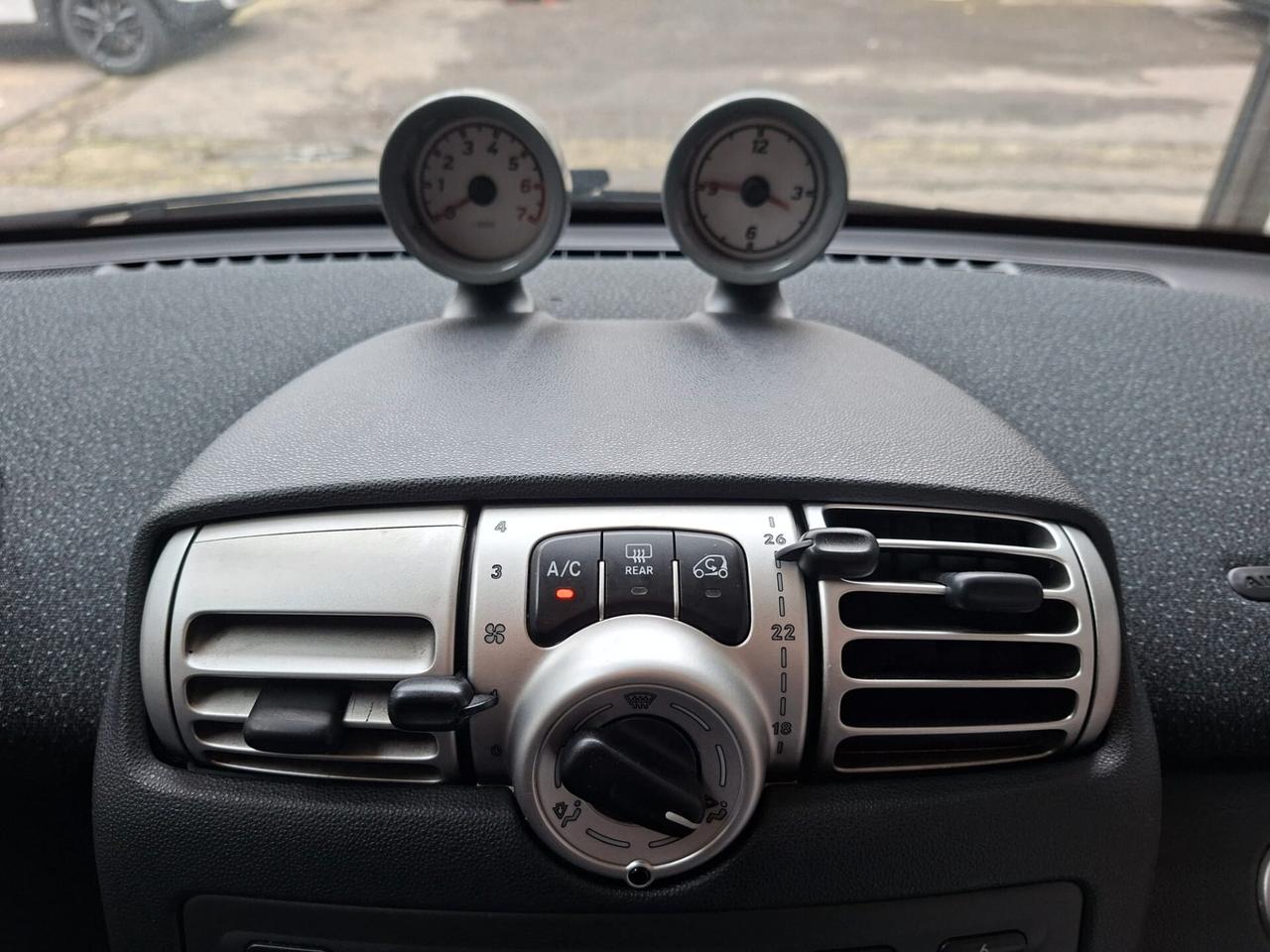 Smart ForTwo Fortwo1.0 mhd Passion 71cv, adatta a neop.