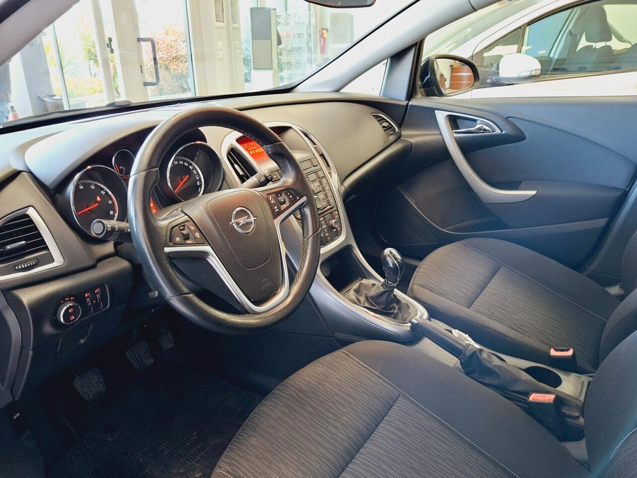 Opel Astra 1.4 Turbo 140CV Sports Tourer GPL Tech Cosmo