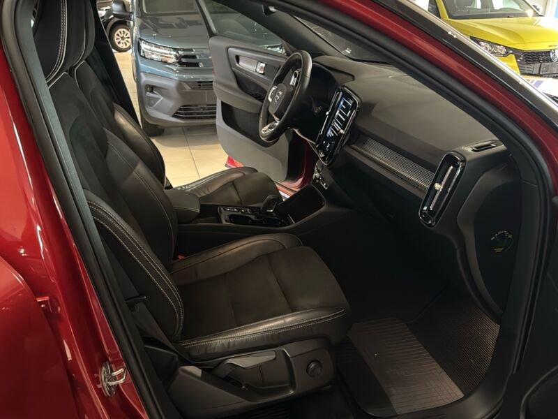 Volvo XC40 Recharge T4 Recharge Plug-in auto R-Design