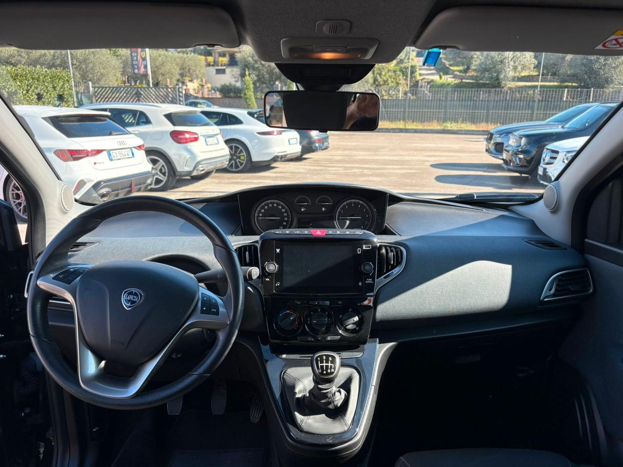 Lancia Ypsilon 1.0 FireFly 5 porte S&S Hybrid Gold