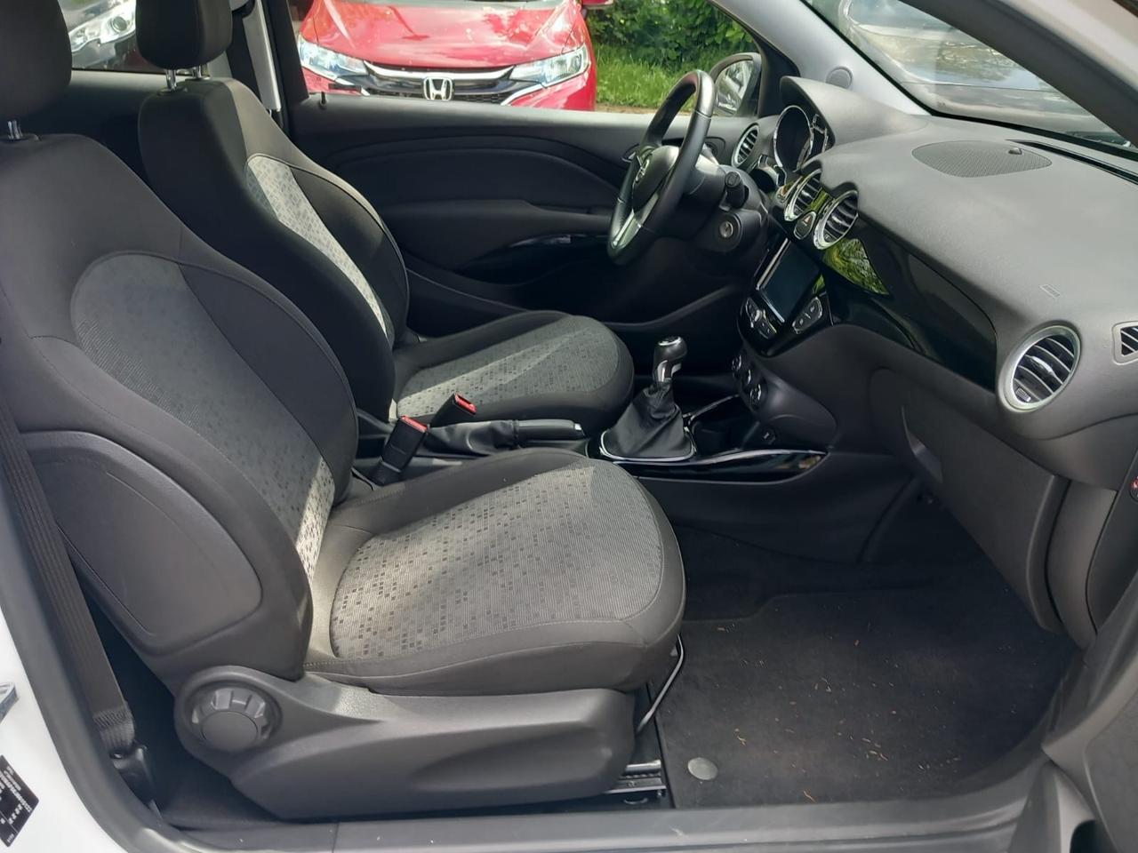 Opel Adam 1.2 70 CV Glam