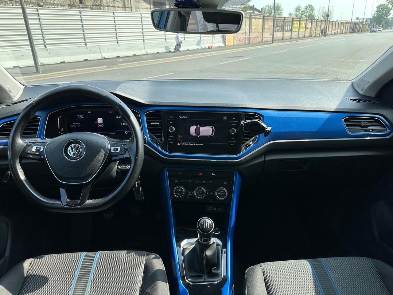 Volkswagen T-Roc 1.6 TDI Advanced #10500