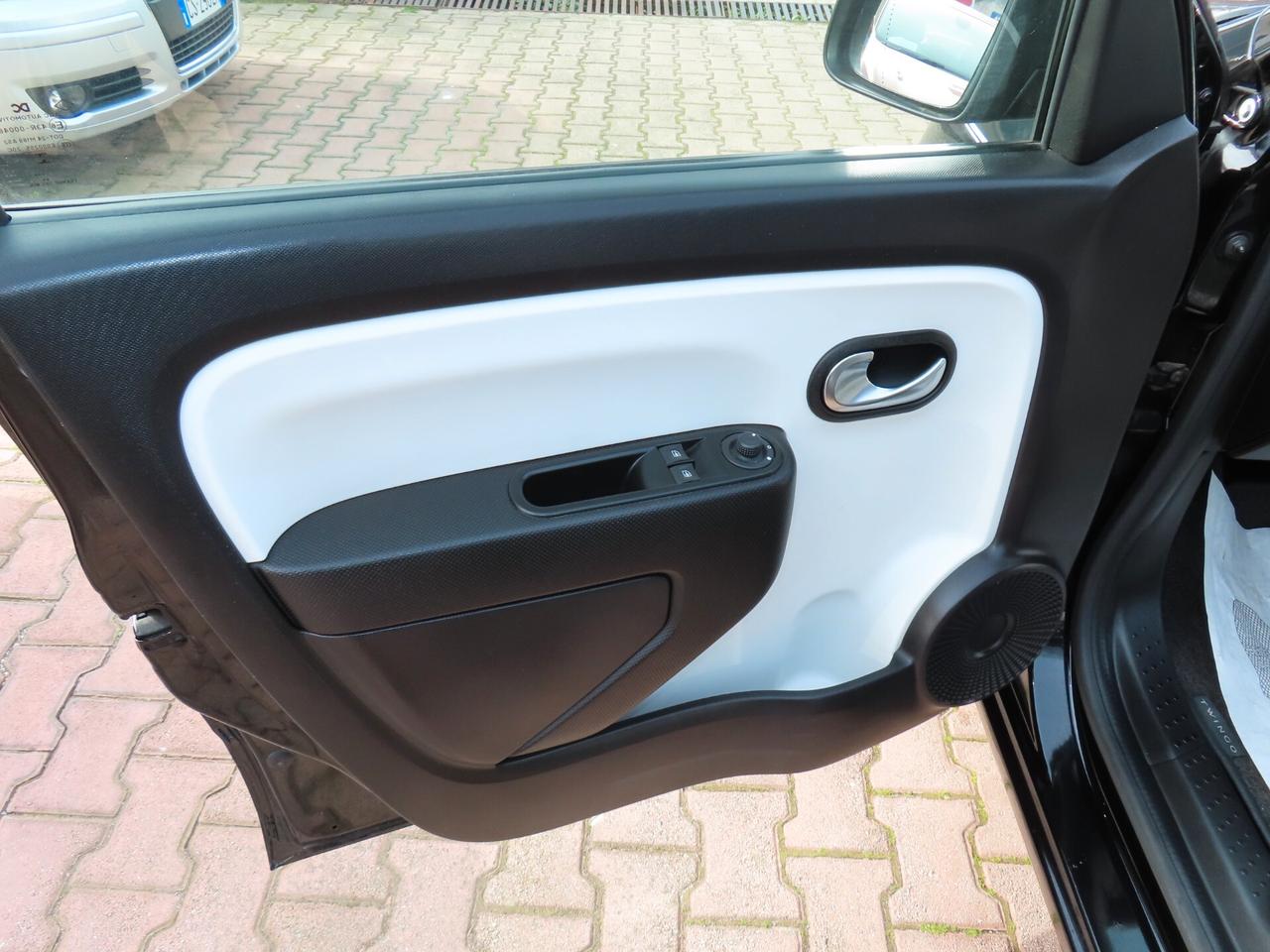Renault Twingo BENZINA NAVI-CAMERA KM CERT 18