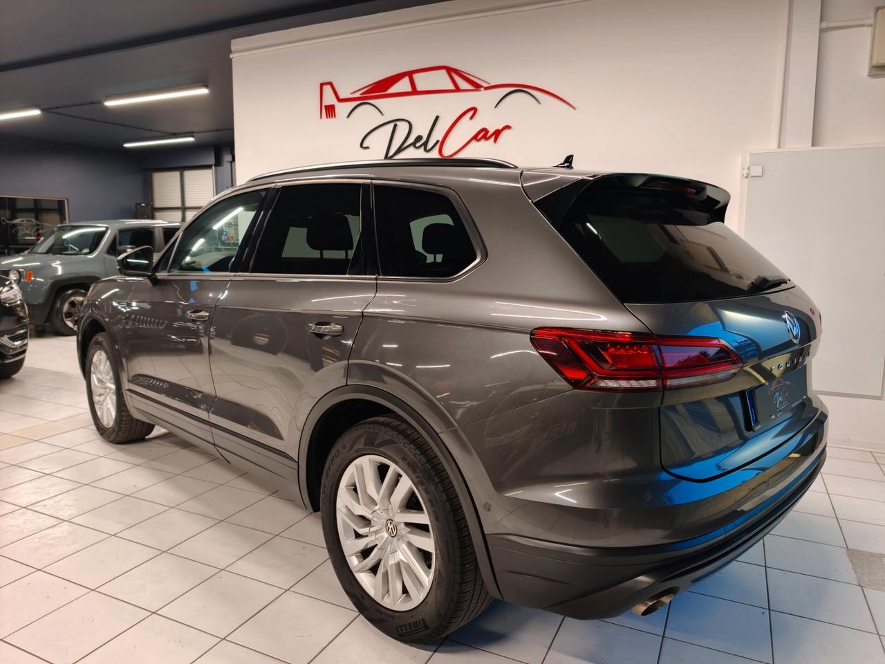 Volkswagen Touareg 3.0 V6 TDI Black Style Gancio Traino Iva