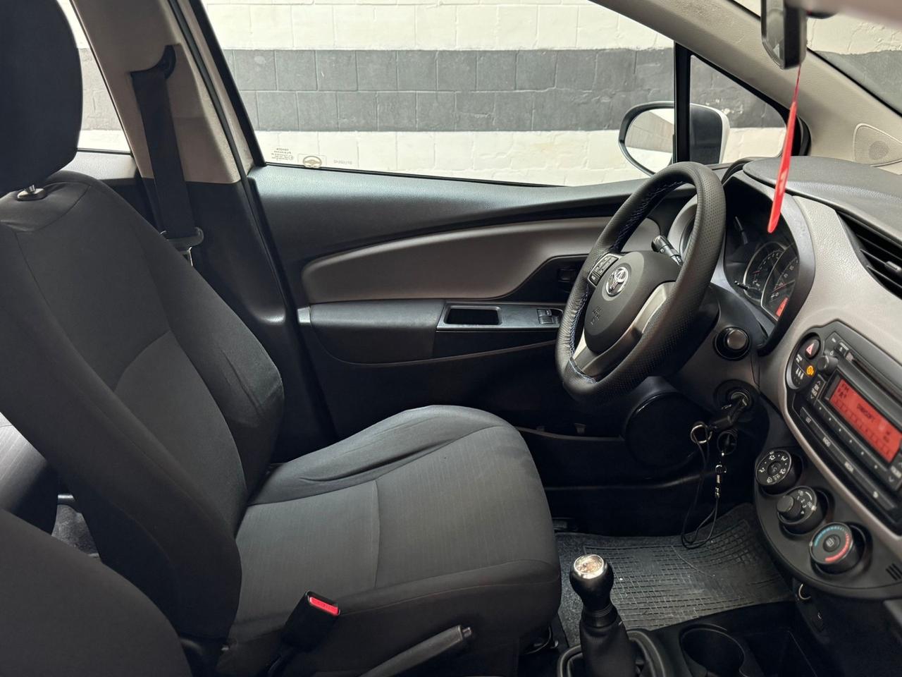 Toyota Yaris 1.0 5 porte Lounge