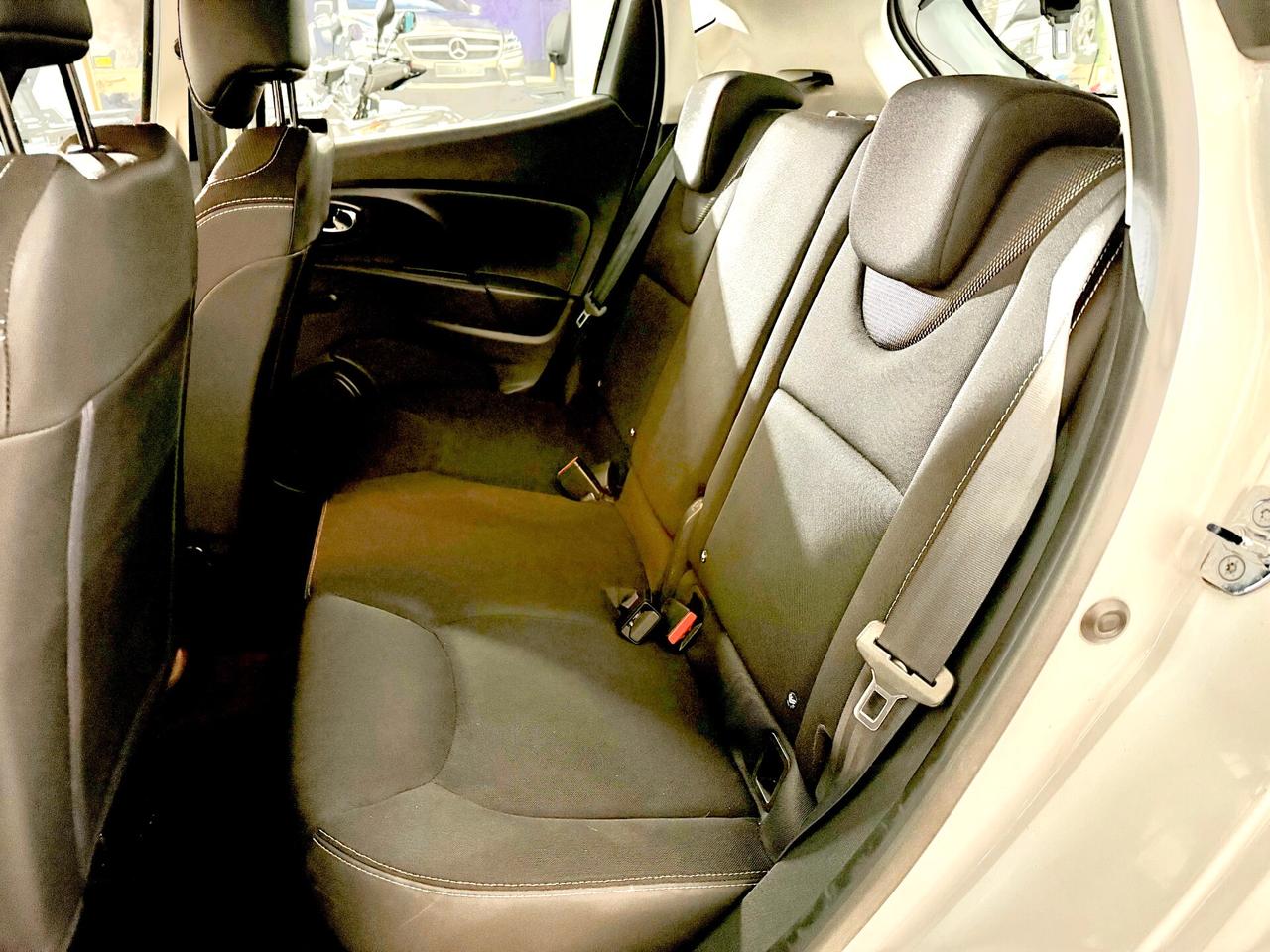 Renault Clio 1.2 75CV 5 porte Costume National