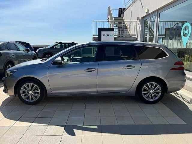 Peugeot 308 BlueHDi 130 S&S SW Allure