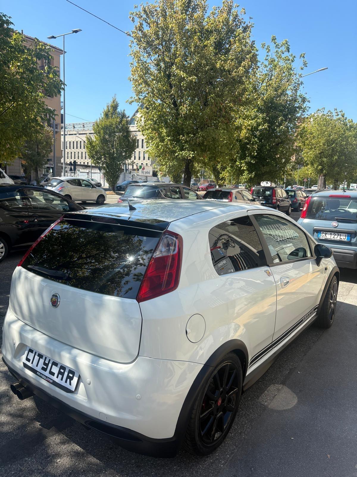 Abarth Grande Punto 1.4 T-Jet 155 cv