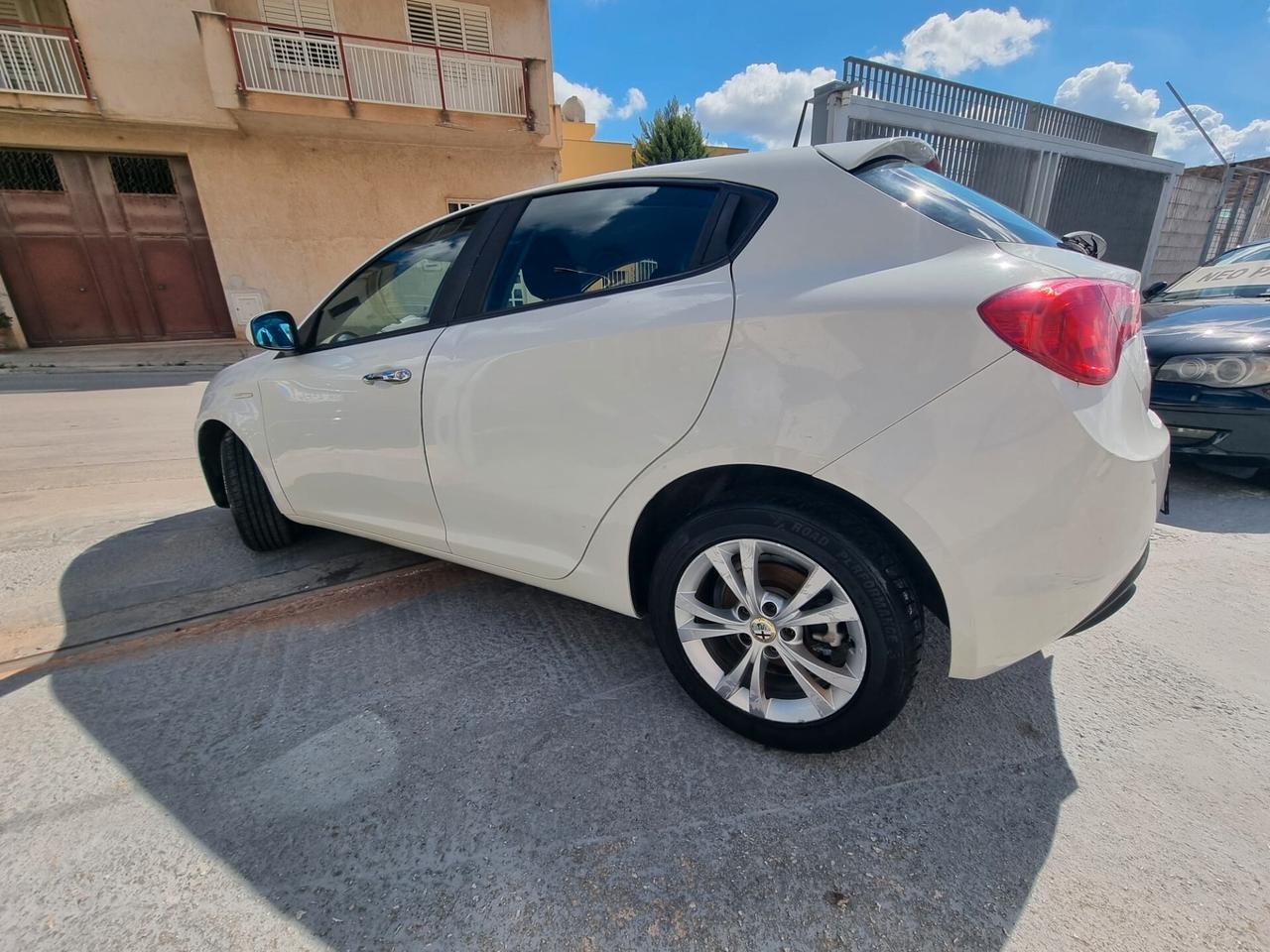 Alfa Romeo Giulietta 1.6 JTDm-2 105 CV Progression