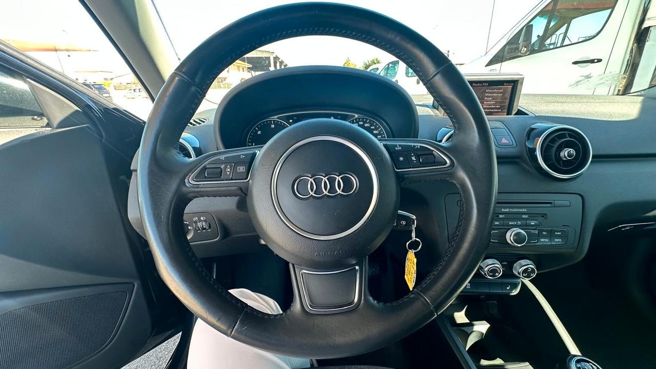 Audi A1 1.6 TDI Attraction KM CERTIFICATI-UNICO PROPRIETARIO