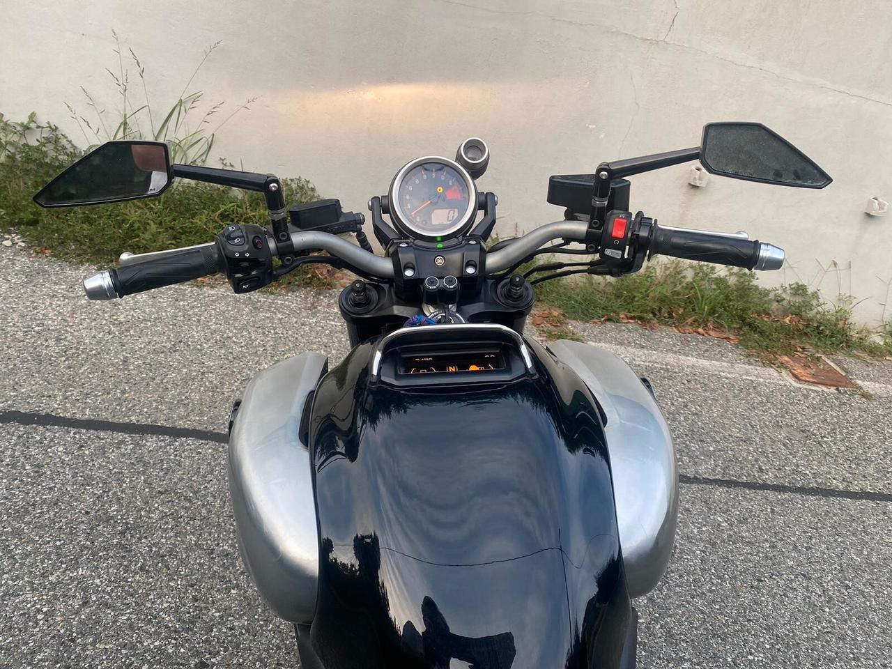 Yamaha VMAX