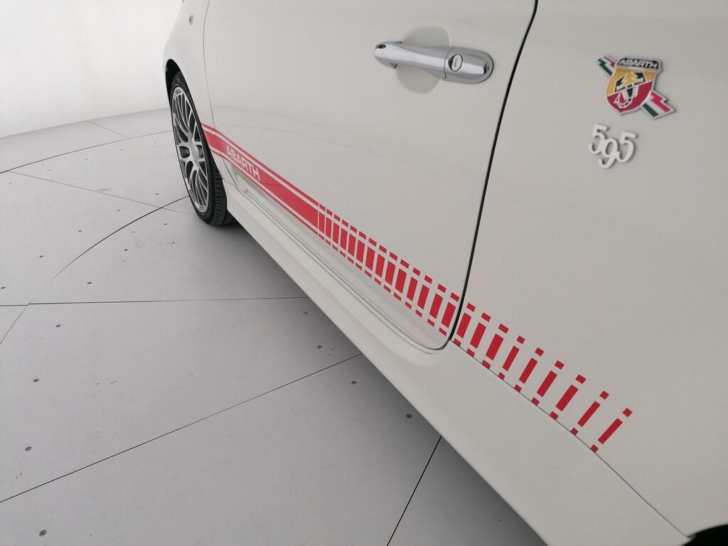 Abarth 595 1.4 Turbo T-Jet Yamaha Factory Racing