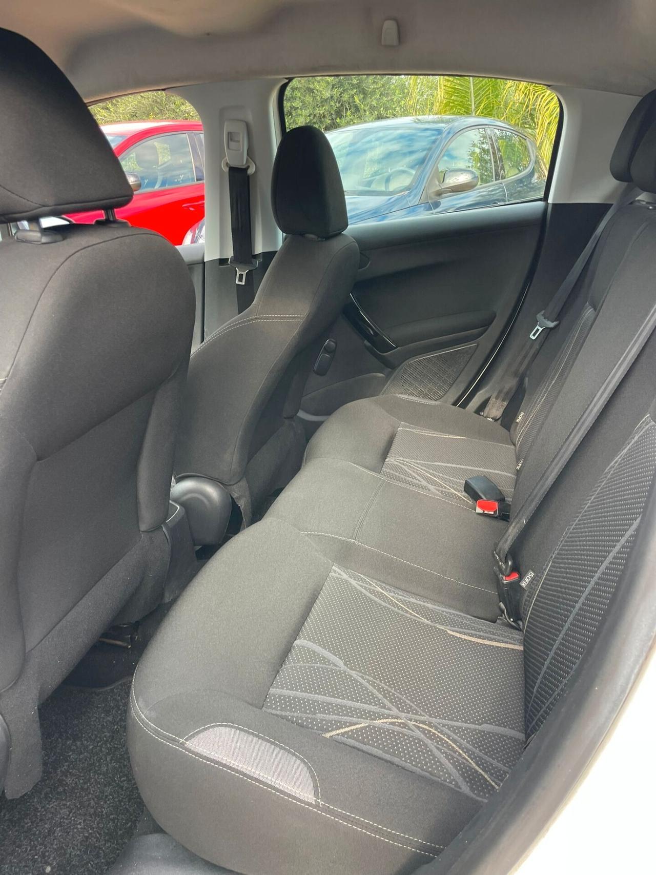 Peugeot 208 "Finanziabile Senza Busta Paga"