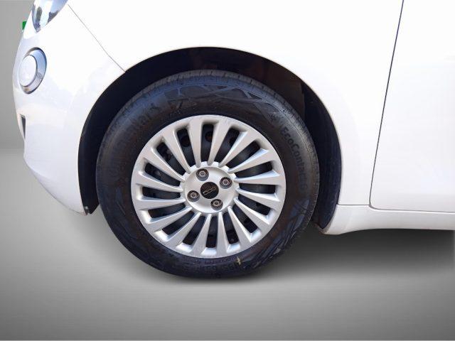 FIAT 500e Berlina 42 kWh