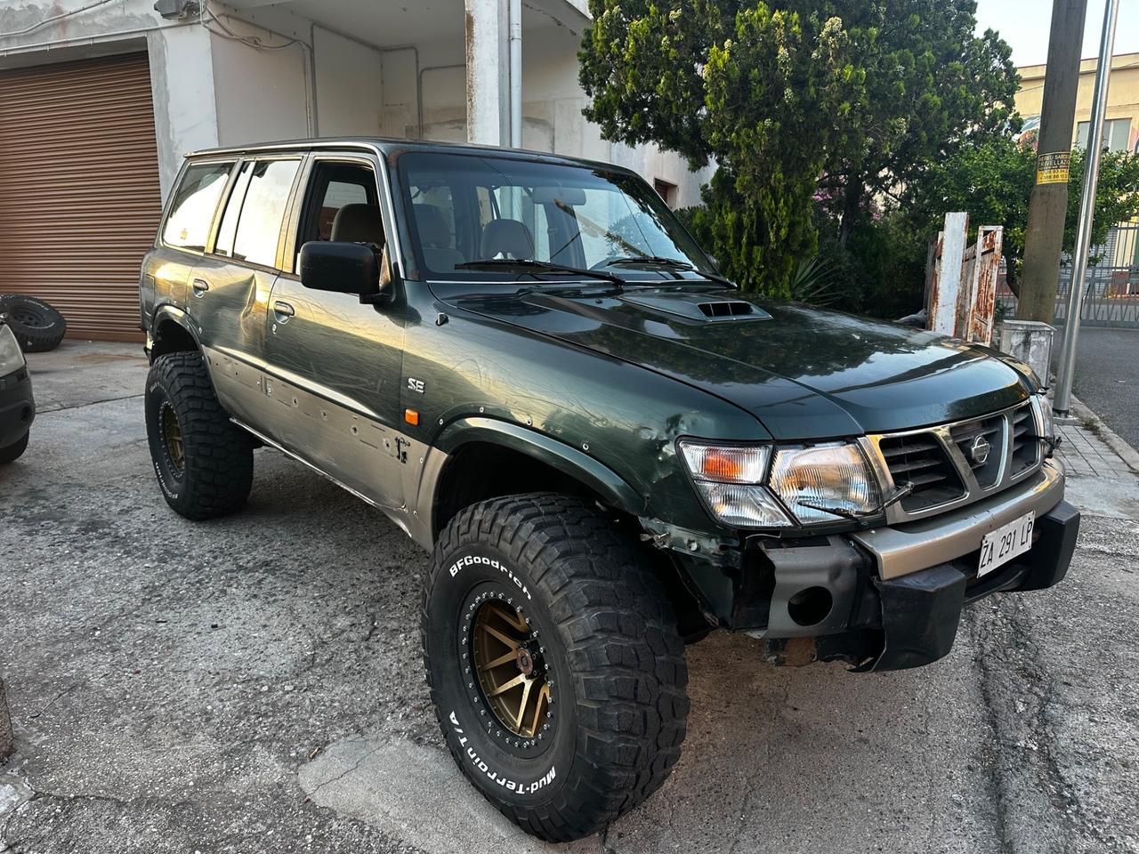 Nissan Patrol GR 3.0 M57 GANCIO TRAINO 7 posti