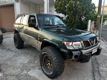 Nissan Patrol GR 3.0 M57 GANCIO TRAINO 7 posti