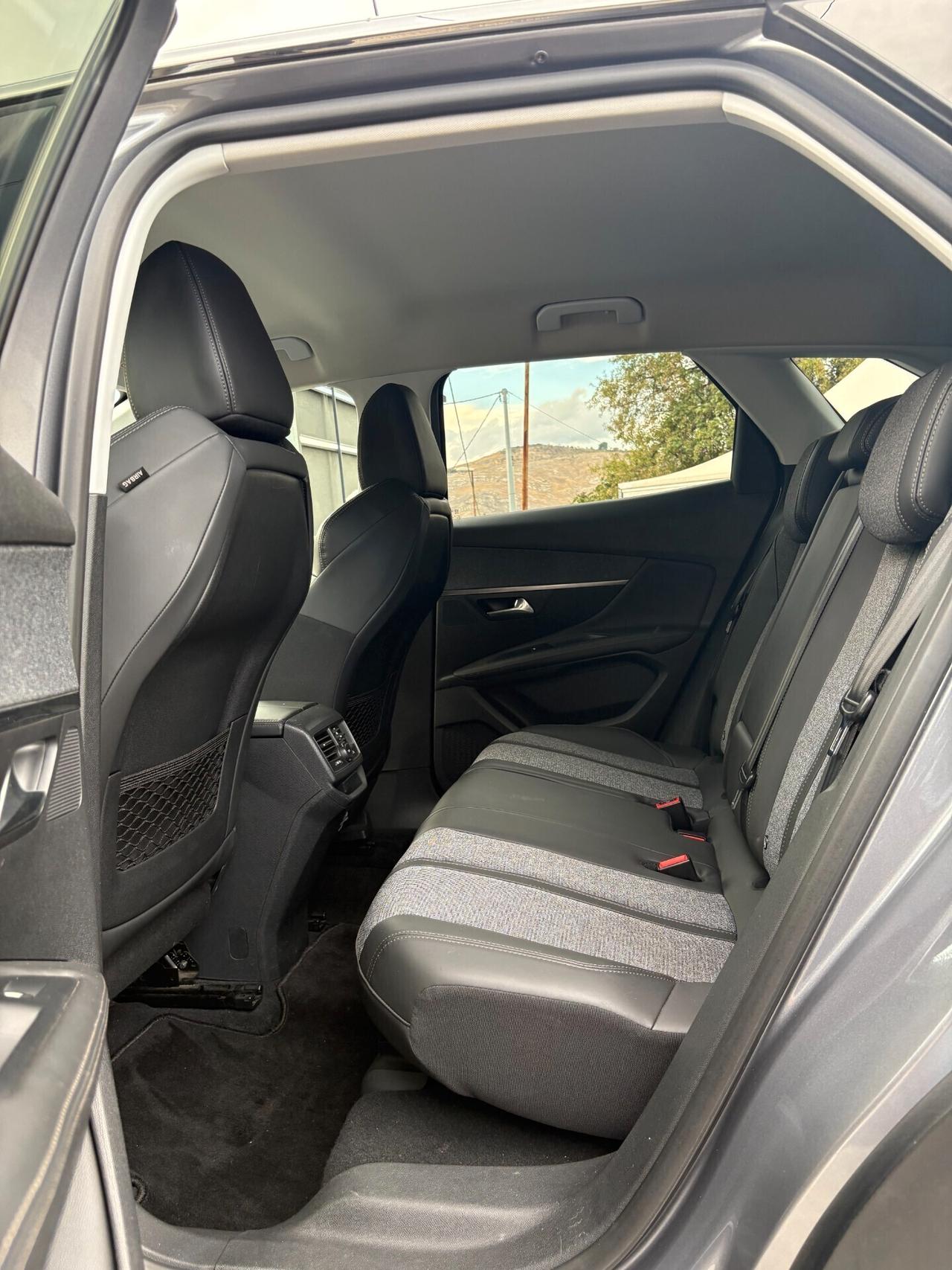 Peugeot 3008 Allure 1.6 BlueHDi 120