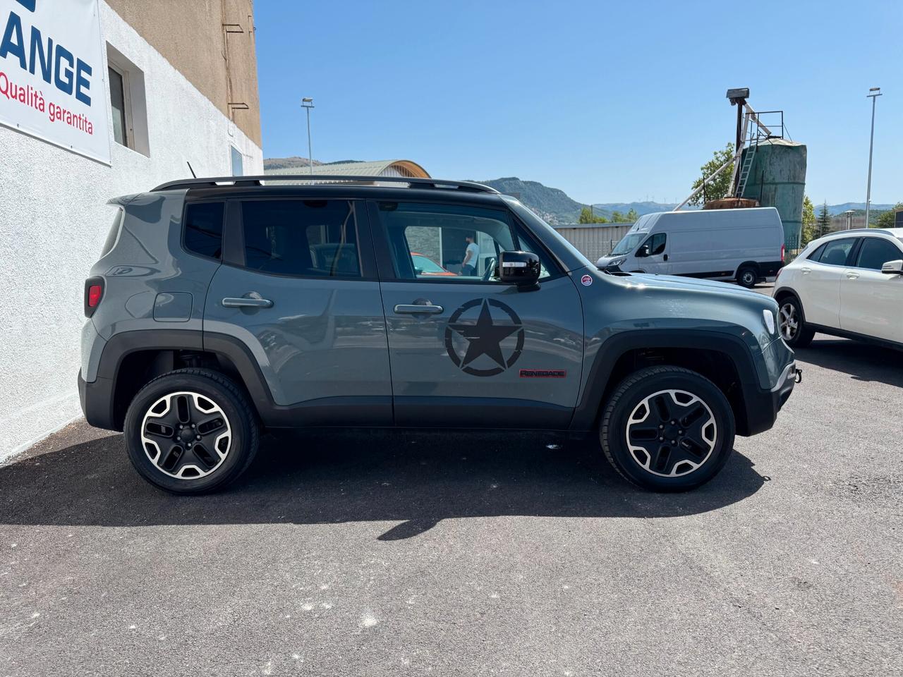 Jeep Renegade 2.0 Mjt 170CV 4WD Active Drive Low Trailhawk