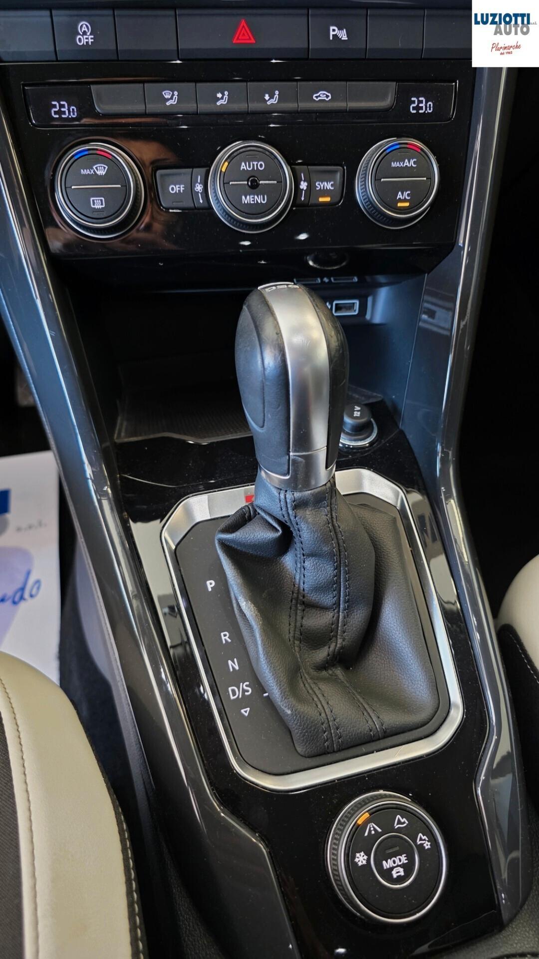 Volkswagen T-Roc 2.0 TDI DSG 4MOTION 150CV - UNIO PROPRIETARIO