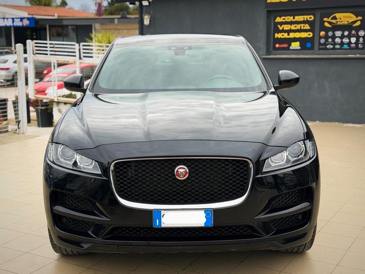 Jaguar F-Pace 2.0 300 CV AWD aut. Pure