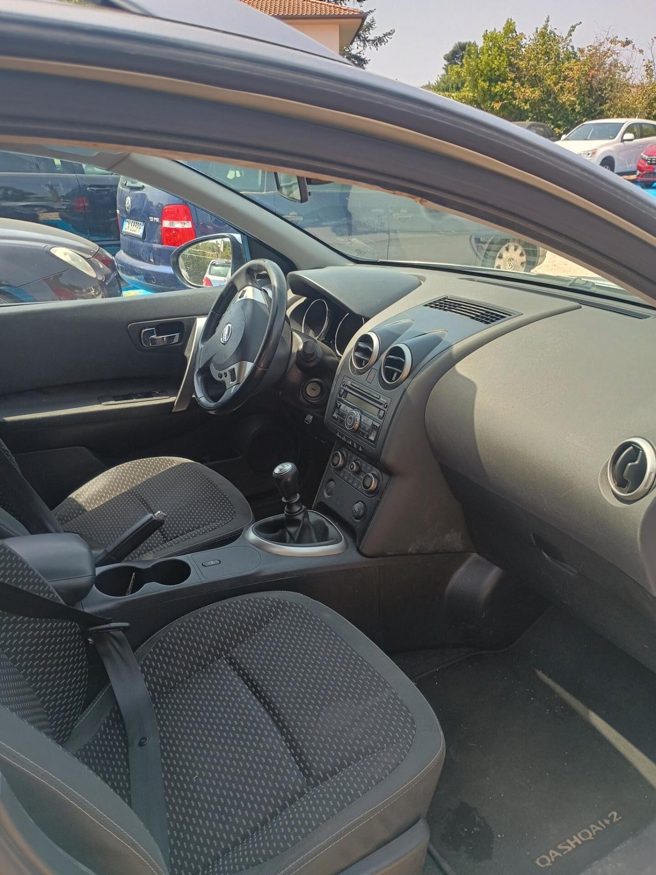 Nissan Qashqai 2.0 dCi DPF Tekna