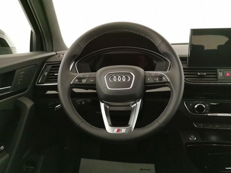 Audi Q5 50 2.0 tfsi e Identity Black quattro s-tronic