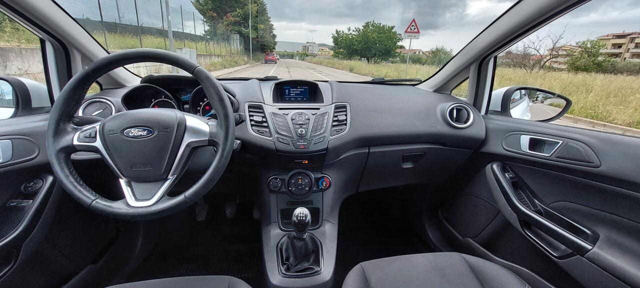 FIESTA 1,5 DIESEL 75 CV TELEFONO BLUETOOTH USB EURO 6B IMPECCABILE X NEOPATENTATI