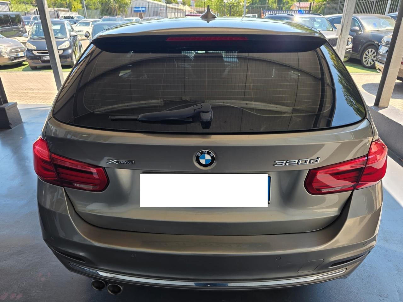 Bmw 320 320d xDrive Touring Luxury