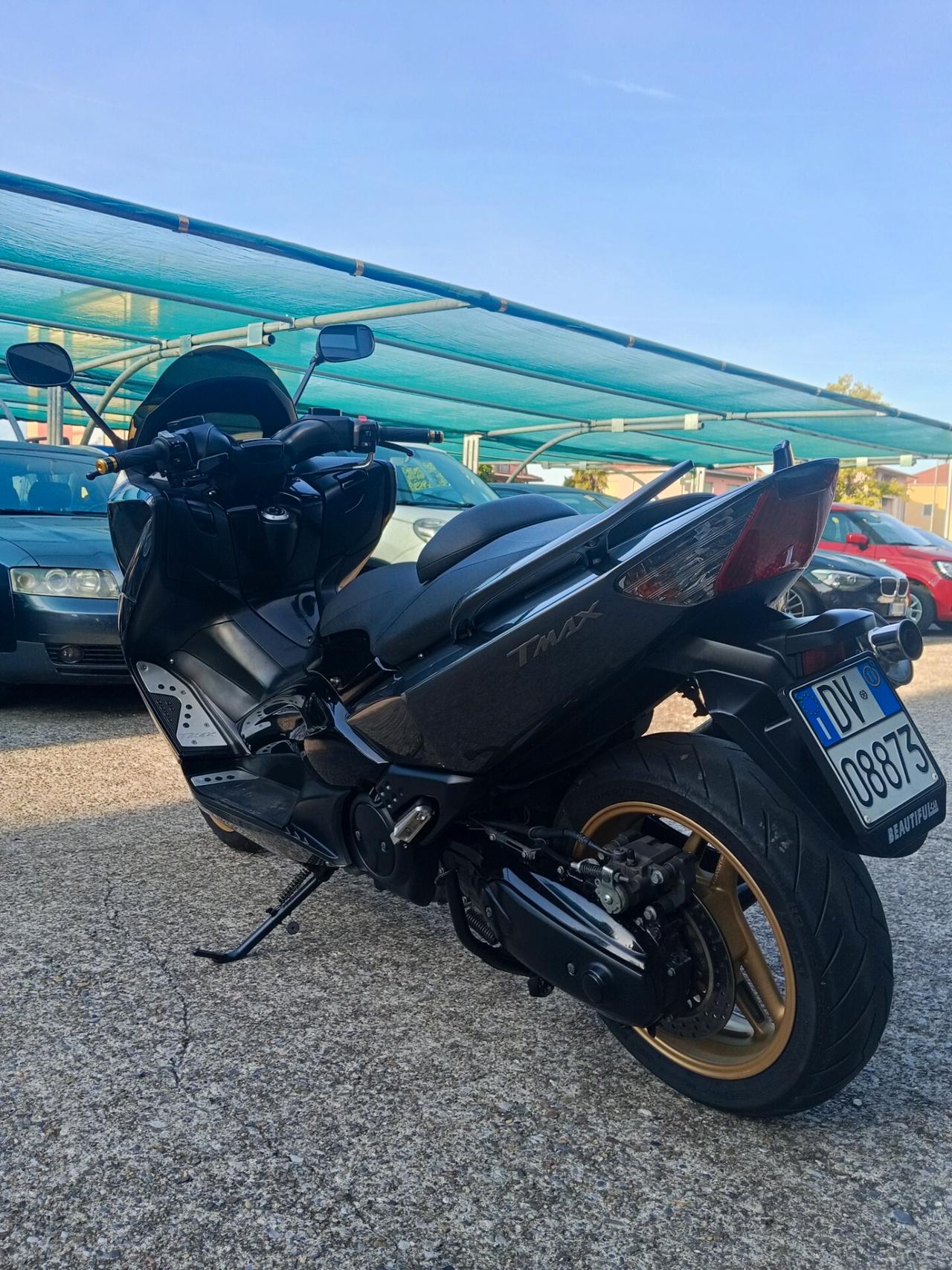 Yamaha T Max 500