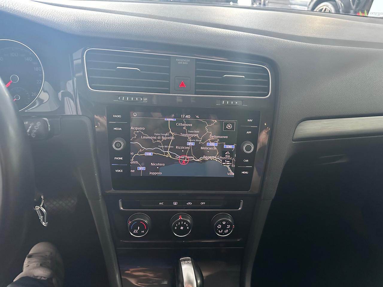 Volkswagen Golf Variant 1.6 TDI 115 CV Business BlueMotion Technology