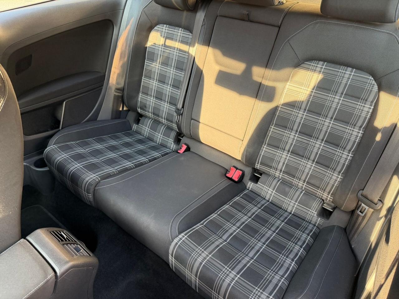 Volkswagen Golf GTD 2.0 TDI 3p. BlueMotion Technology