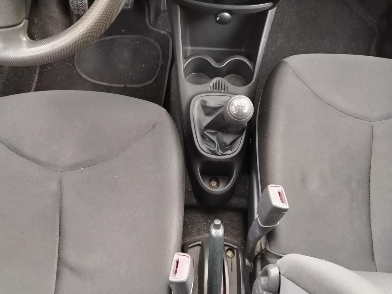 Toyota Aygo 1.0 12V VVT-i 5 porte Active Connect