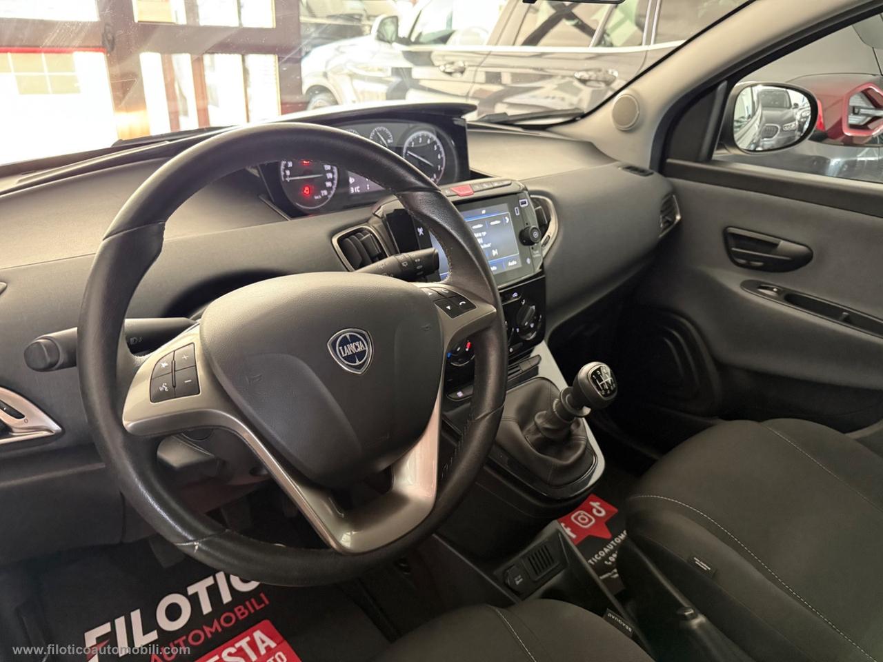 LANCIA Ypsilon 1.0 FireFly 5p.S&S Hybryd Gold 5 POSTO - CARPLAY